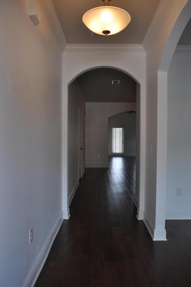 Foto del edificio - 493 Cocobolo Dr