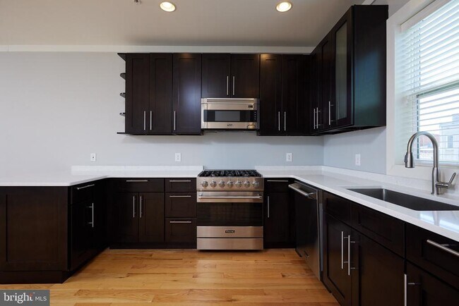 Building Photo - 1326 Riggs St NW
