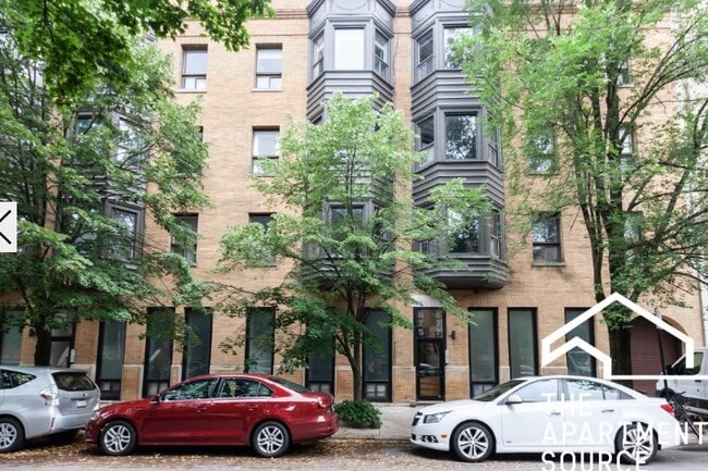 Foto del edificio - 877 W Lill Ave