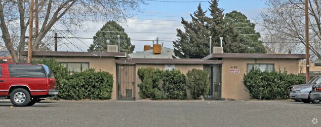 Building Photo - Casitas De Palomas