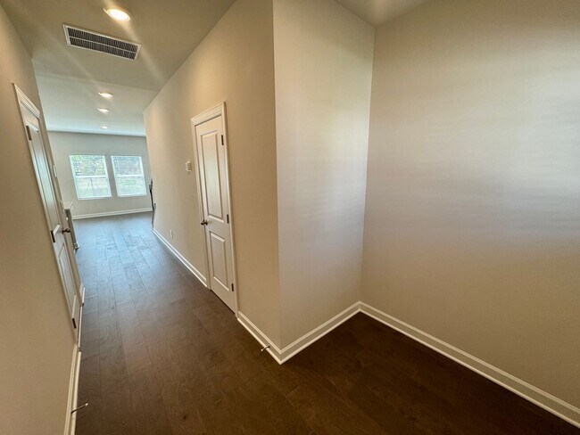 Foto del edificio - Brand New, 3BR/2.5BA Townhouse in Monroe
