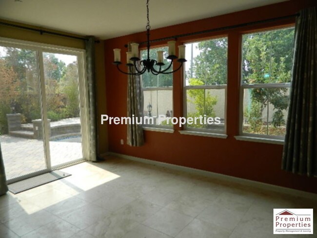 Foto del edificio - 3232 Carpenter Way