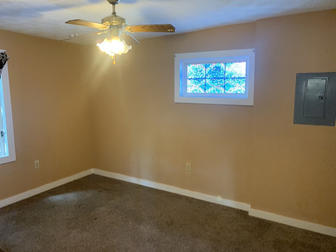 Primary Photo - 1307 Clearview St