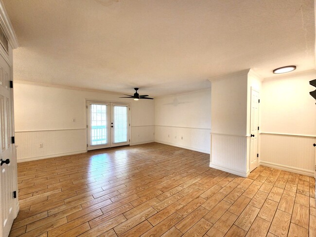 Building Photo - Second Floor Unit; Amazing College Park Lo...