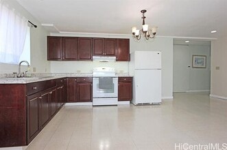 Building Photo - 99-577-577 Aiea Heights Dr