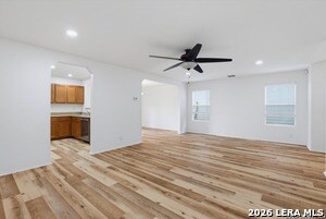Foto del edificio - 8306 Deer Creek Run