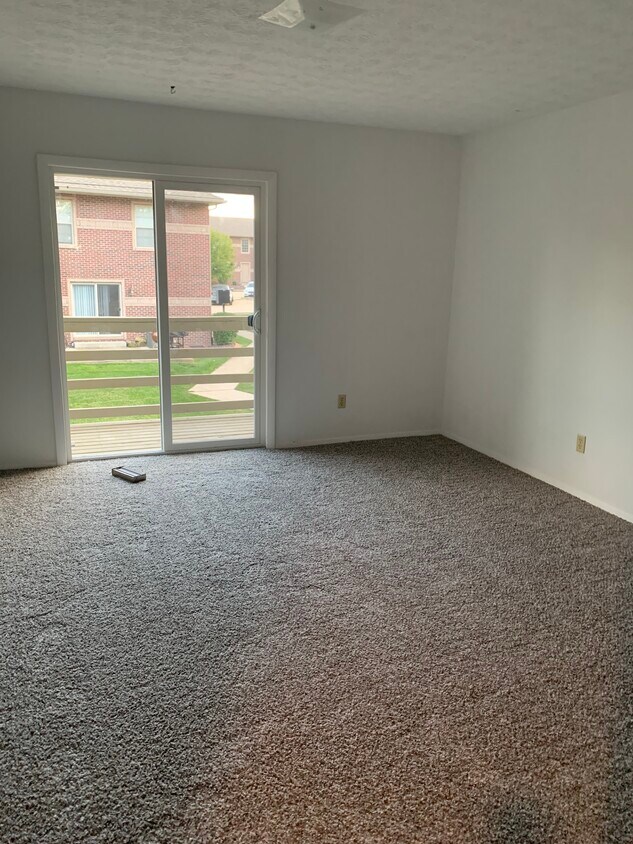 13 Tiemann Dr Unit 11, Collinsville, IL 62234 Condo for Rent in