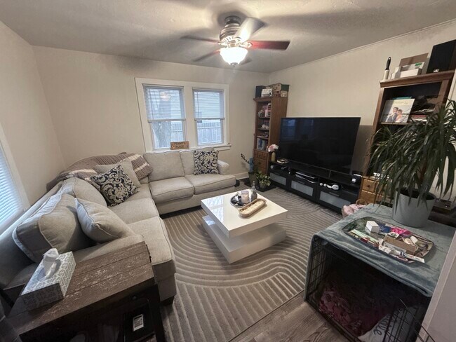 Foto del edificio - 502 S Fisk St