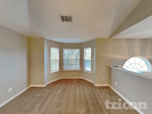 Foto del edificio - 1420 Buckingham Pl