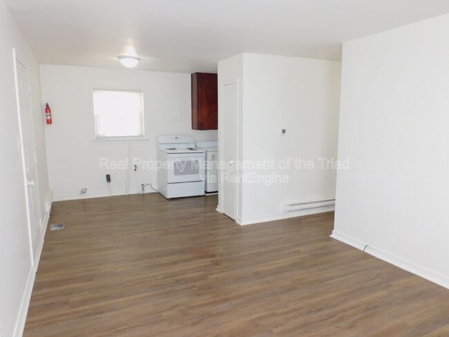Foto del edificio - 1434 Argonne Blvd