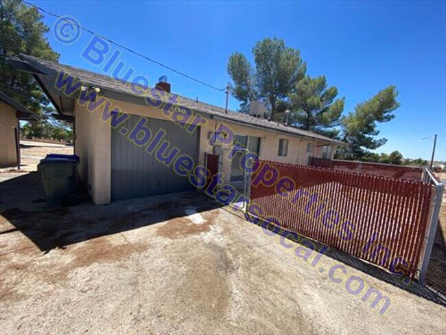 Building Photo - 18511-15Symeron