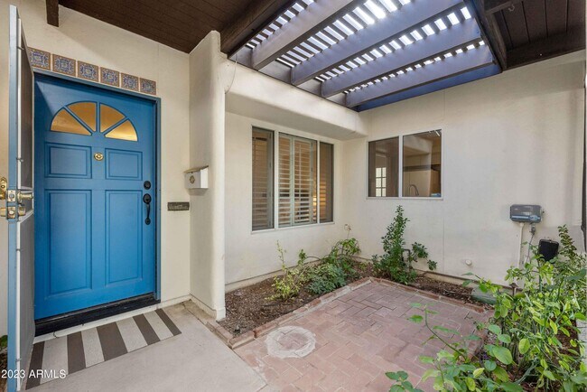 Foto del edificio - 6815 N 73rd St