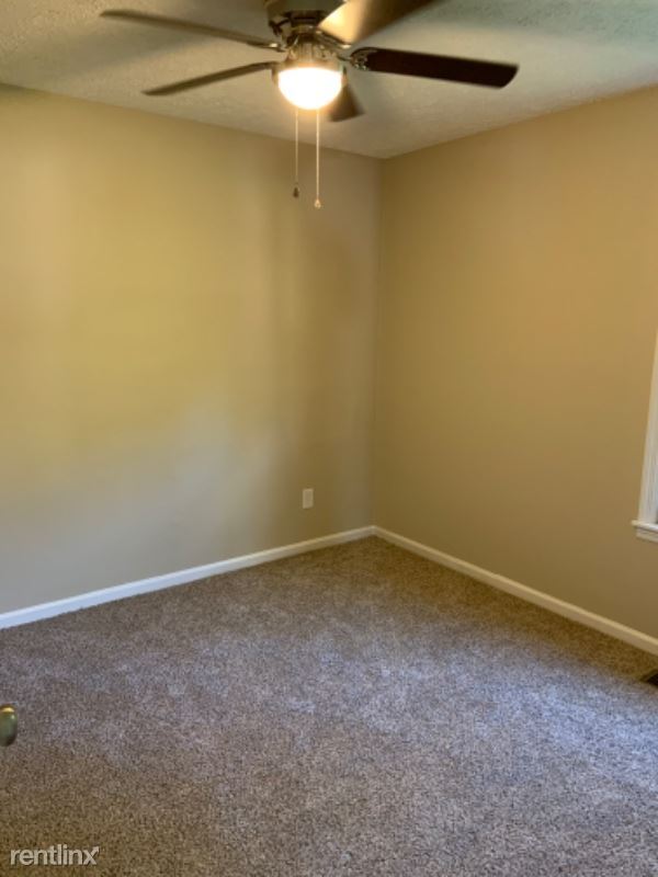 Building Photo - 3 br, 1.5 bath House - 109 Brookside Dr