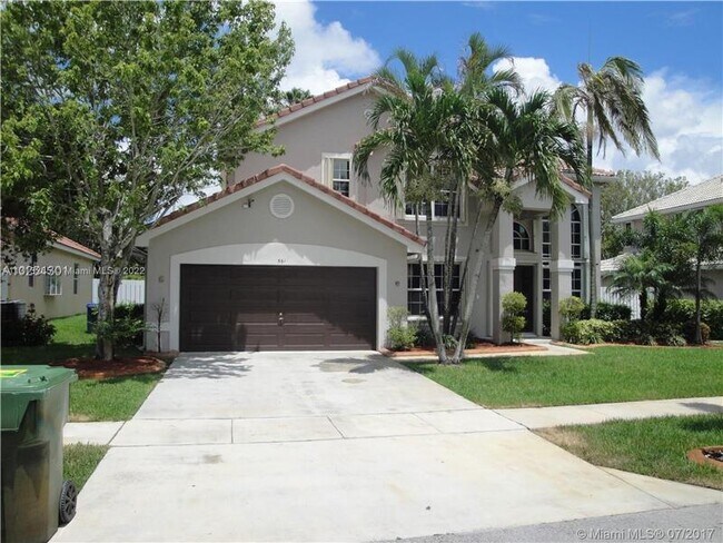 Building Photo - 561 SW 178th Way