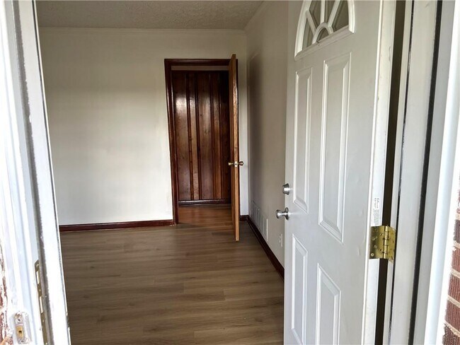 Foto del edificio - 2167 Wallingford Dr
