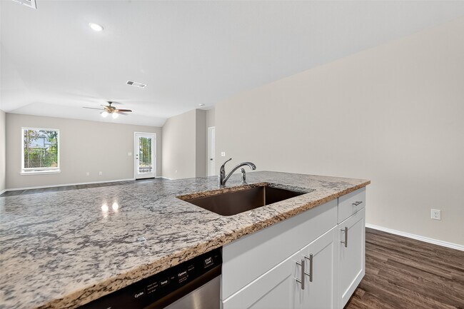 Foto del edificio - 79 Courageous Way