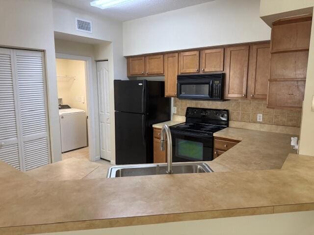 Building Photo - 3207 Myrtlewood Cir E