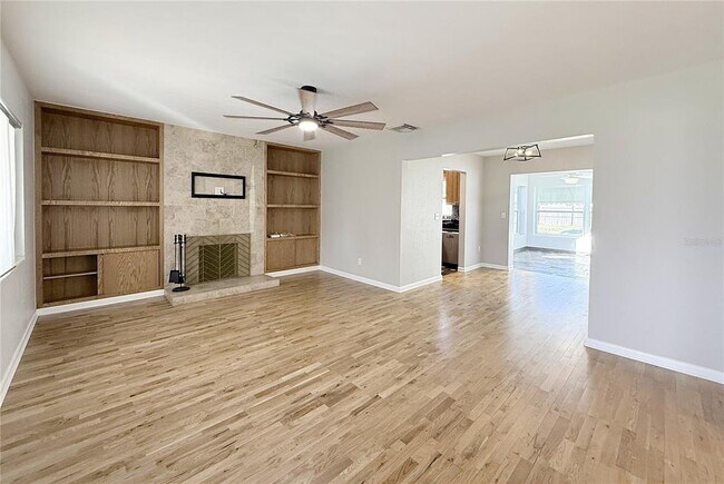 Foto del edificio - 105 N Aurora Ave