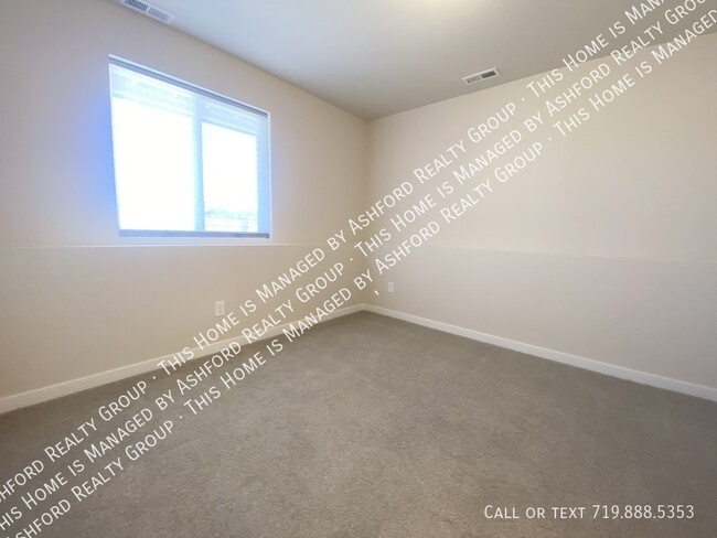 Building Photo - 6855 Starry Night Lane