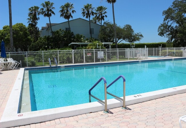 Building Photo - 2508 SE Anchorage Cove