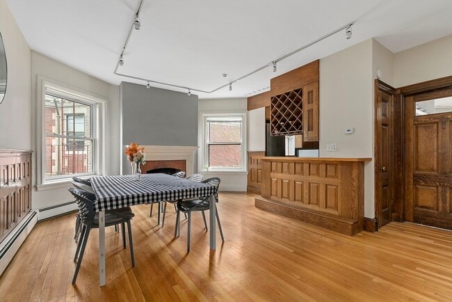 Foto del edificio - 1760 Beacon St