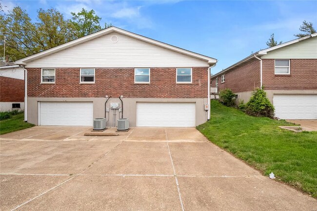 Building Photo - 10140 Buffton Dr