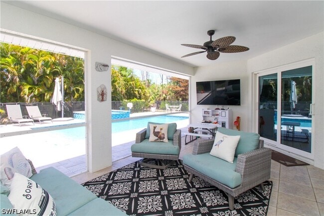 Building Photo - 721 Logan Blvd S