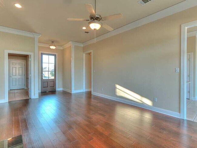 Foto del edificio - 5012 Tensas Dr