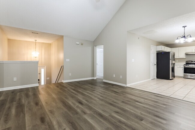 Building Photo - 863 Chase Trail