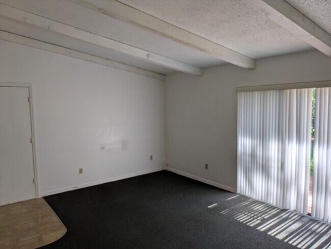 Foto del edificio - 150 Longwood Lake Mary Rd