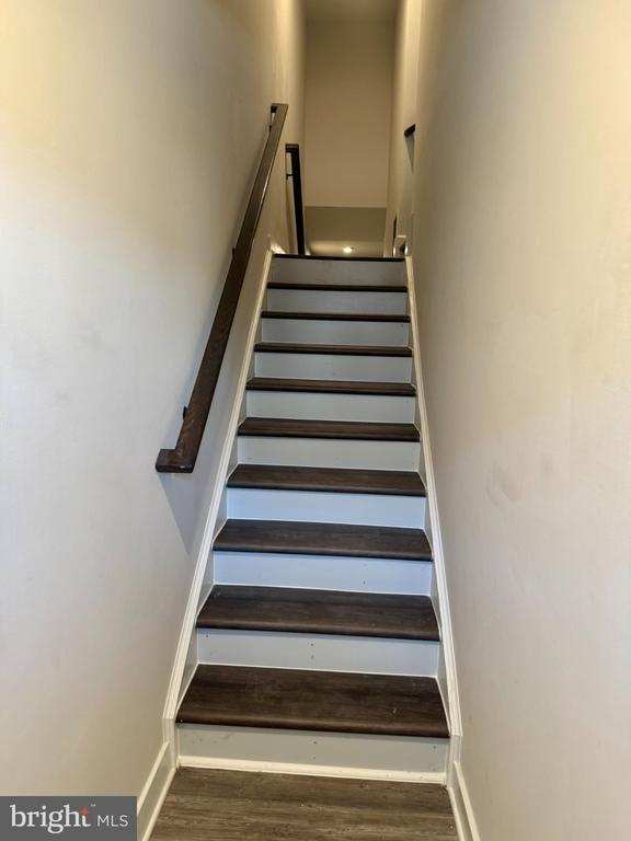 Building Photo - 10323 Quillback St