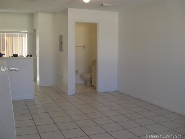 Building Photo - 7401 W 22nd Ave