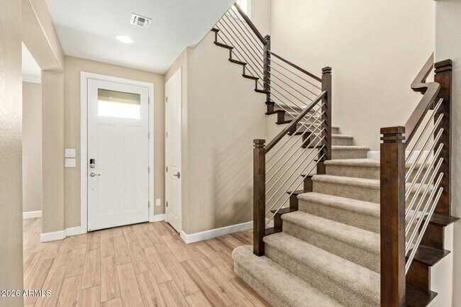Building Photo - 4322 S Gardenia Dr