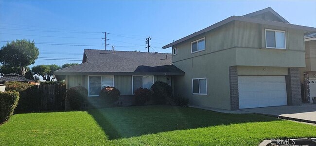 Foto del edificio - 12431 Avocado Ave