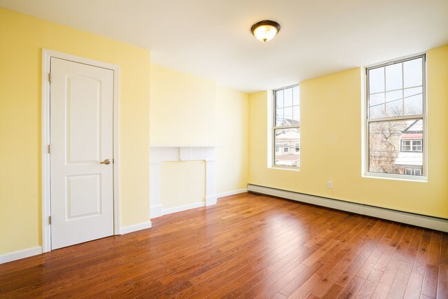 Foto del edificio - 335 Bradford St