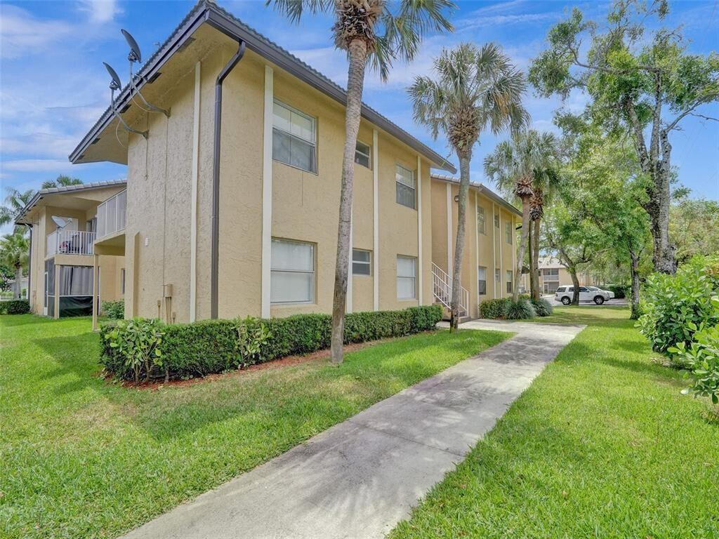 Foto principal - 11574 NW 44th St