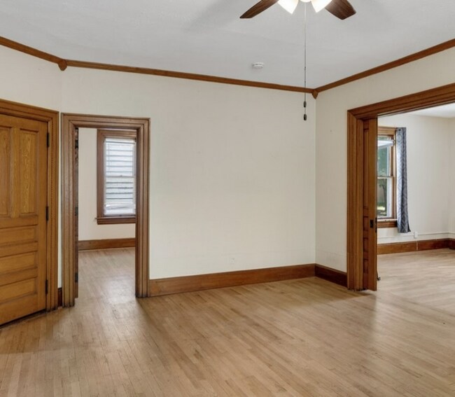 Foto del edificio - 1128 6th St S