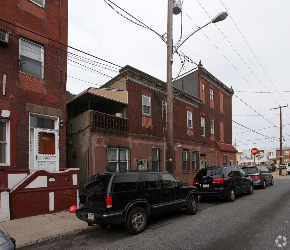 Building Photo - 1801 S 16th St