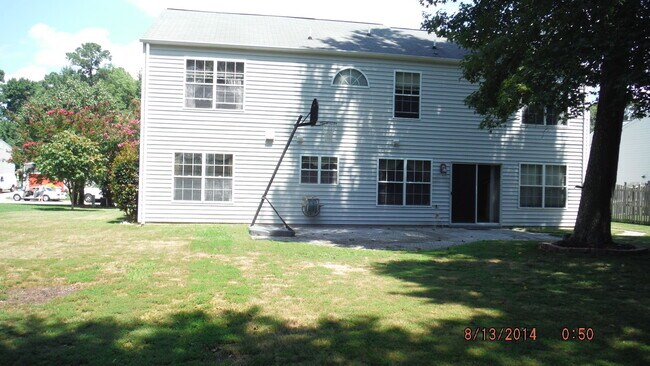 Building Photo - 128 Hedegrow Lane, Yorktown, Va 23692