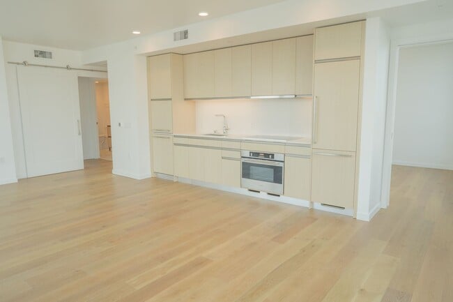 Building Photo - 2bd/2ba Seattle Condo