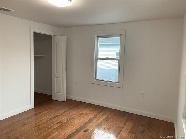 Building Photo - 424 Dixwell Ave