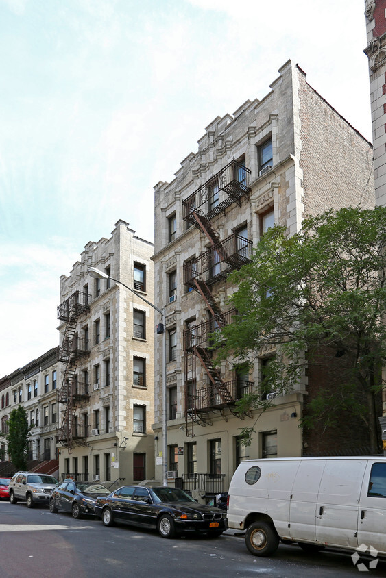 Foto principal - 574 W 161st St