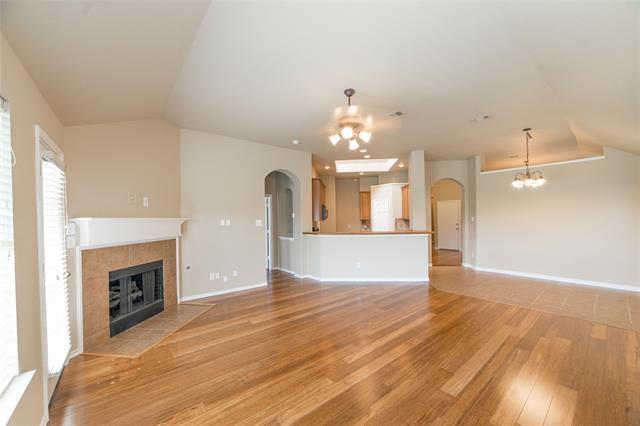Building Photo - 9957 Delamere Dr