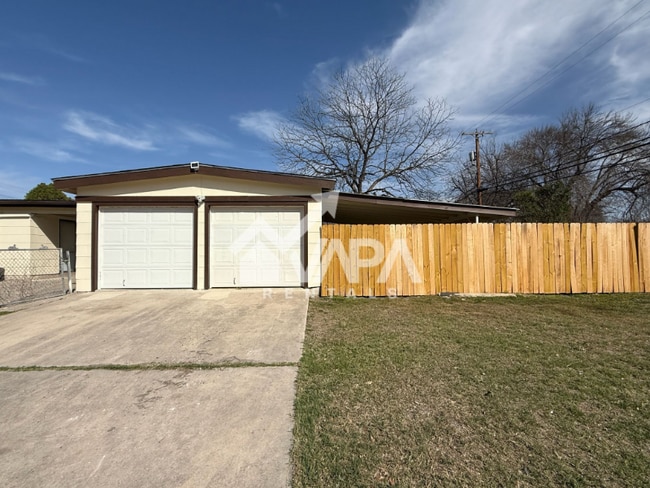 Building Photo - 238 Denton Dr