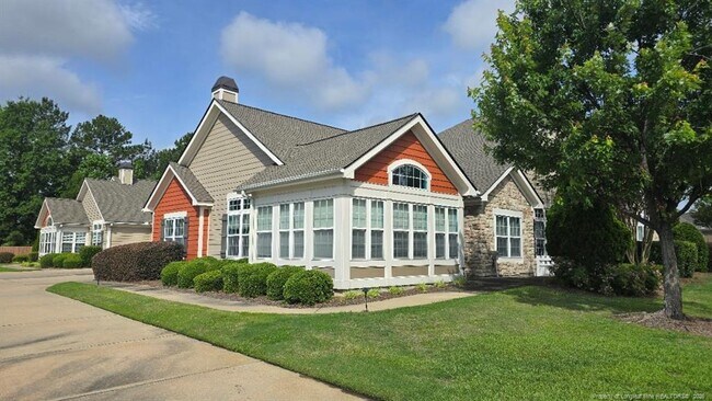 Foto del edificio - 127 Nandina Ct