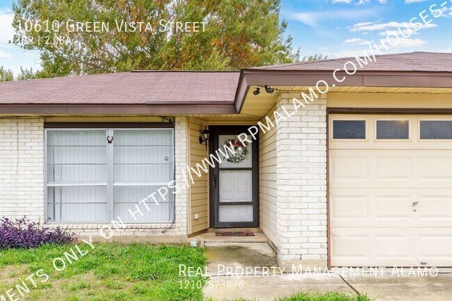 Photo - 10610 Green Vista St House