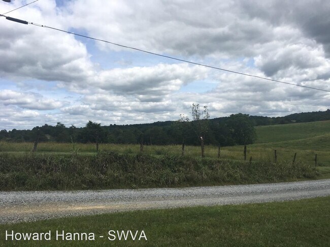 Foto del edificio - 3 br, 2 bath House - 609 Cox Road