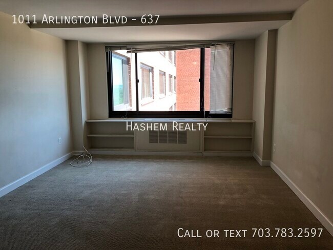Building Photo - STUDIO UNIT IN DESIRABLE RIVER PLACE COMMU...