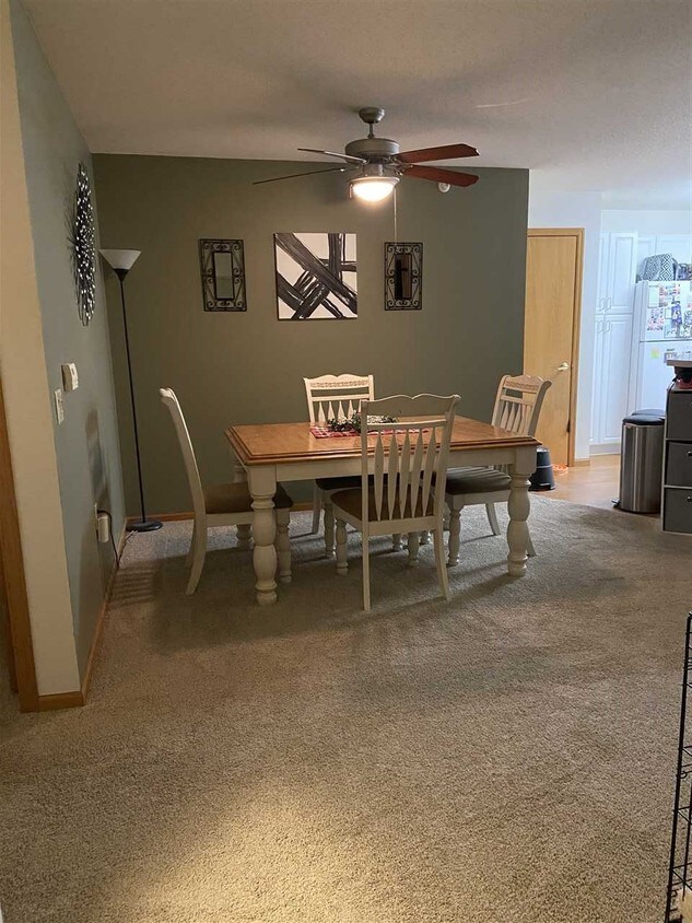 Foto principal - 8501 Greenway Blvd