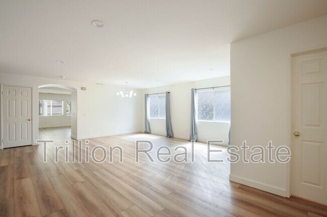 Building Photo - 5108 Spencer Ct